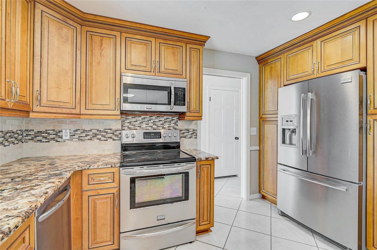 3215 Pine Valley Drive , Sarasota, FL 34239 Photo