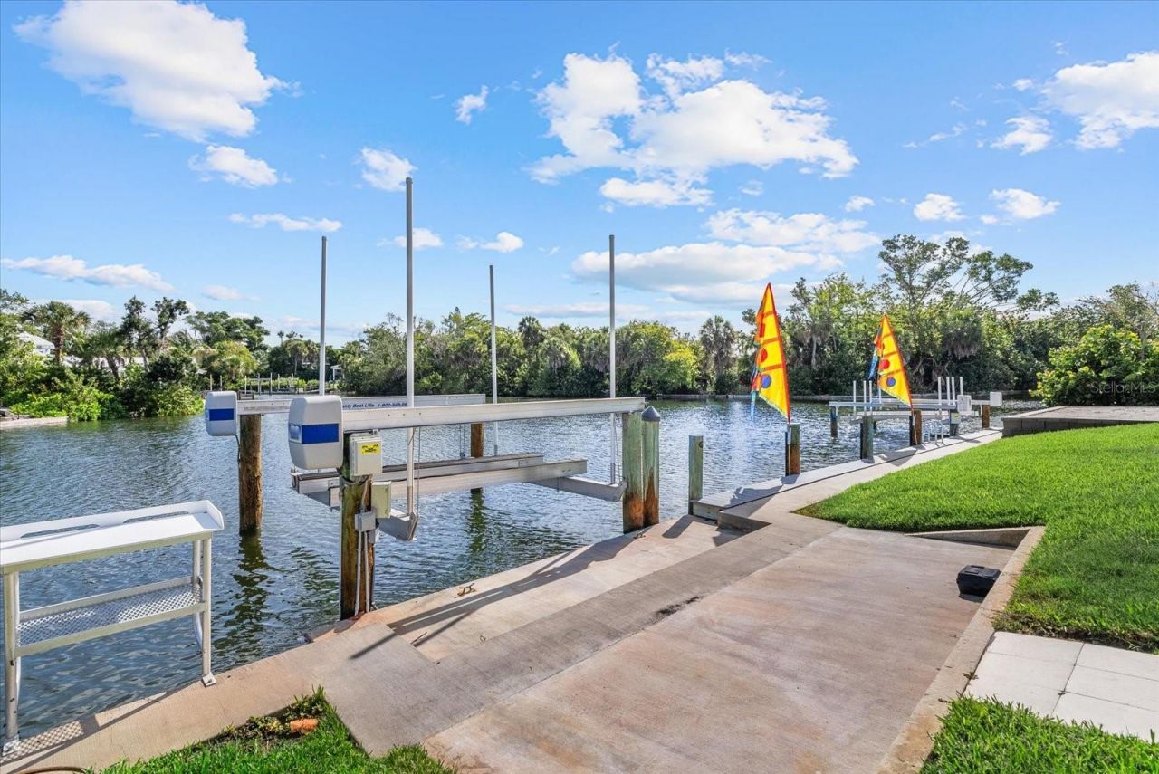 813 Idlewild Way, Sarasota, FL 34242 Photo