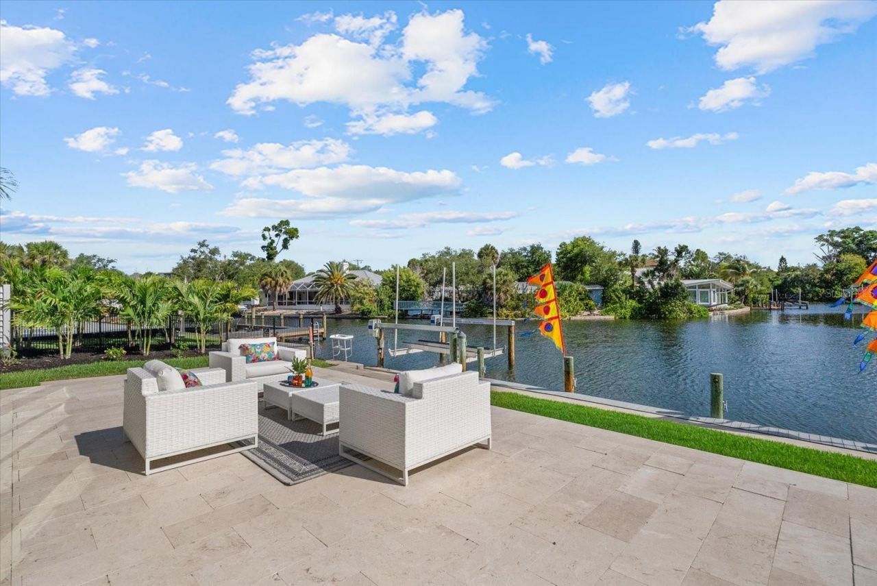 813 Idlewild Way, Sarasota, FL 34242 Photo