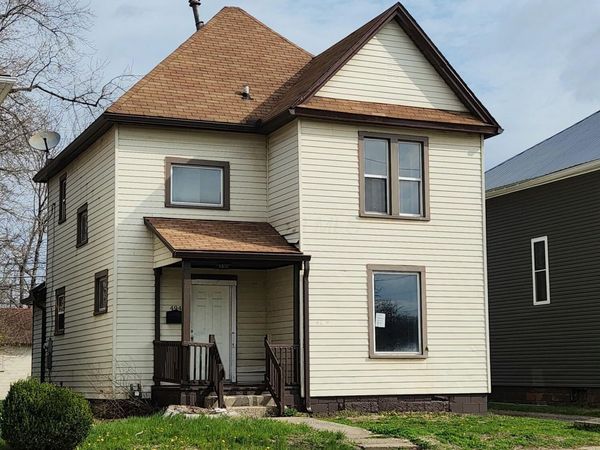 494 E Main Street, Newark, OH 43055