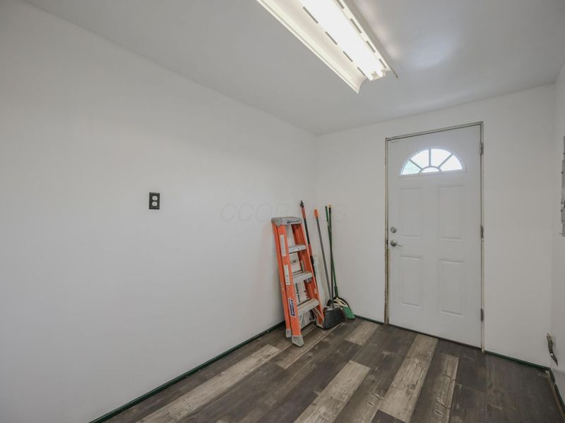 124 College , Urbana, OH 43078 Photo 12