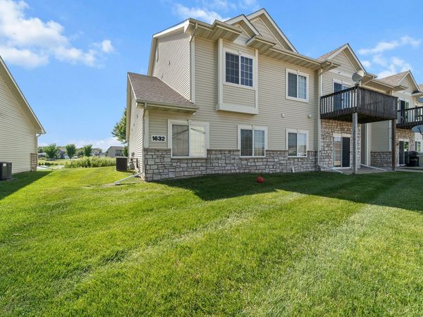 1632 NW Prairie Lakes Drive, Unit 2, Ankeny, IA 50023