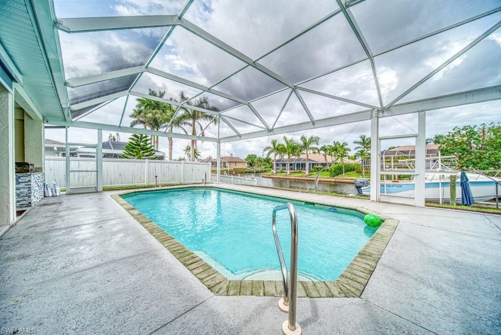 946 SE 23rd Pl , Cape Coral, FL 33990 Photo