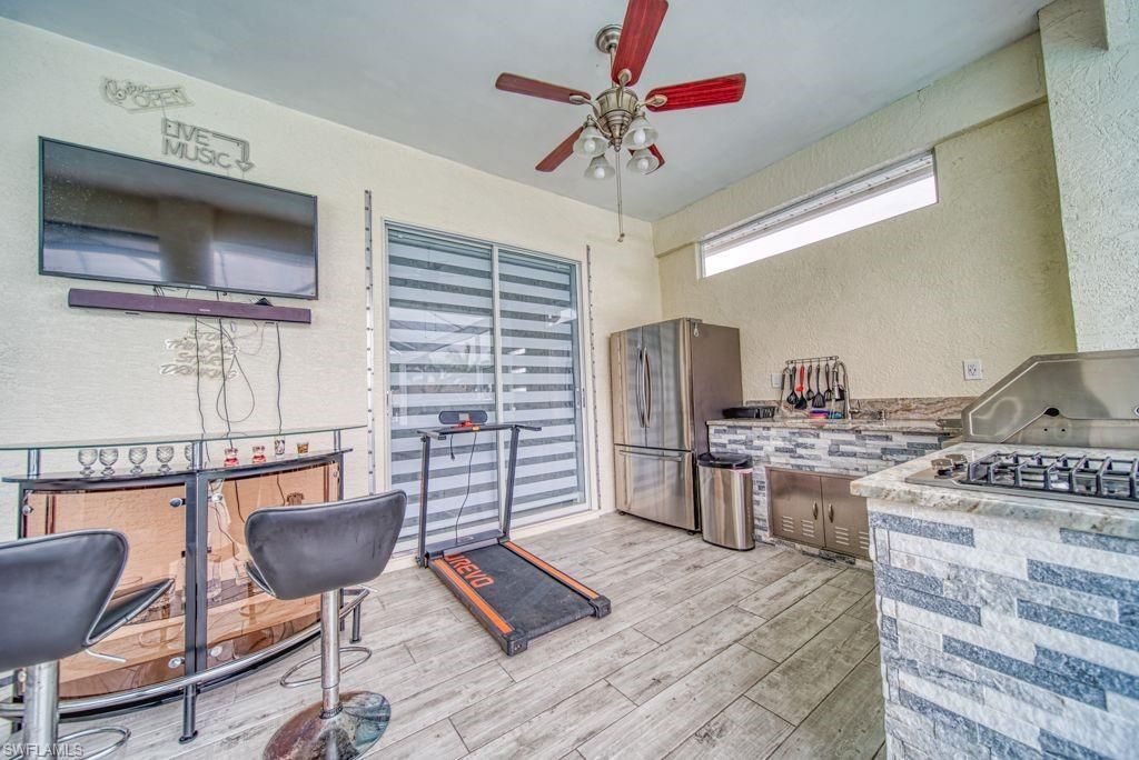 946 SE 23rd Pl , Cape Coral, FL 33990 Photo