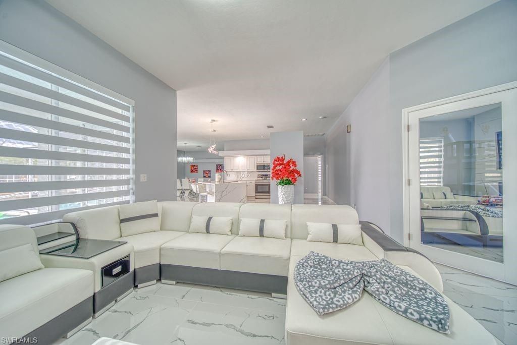 946 SE 23rd Pl , Cape Coral, FL 33990 Photo
