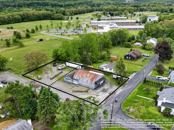 200 Avenue P, Matamoras, PA 18336