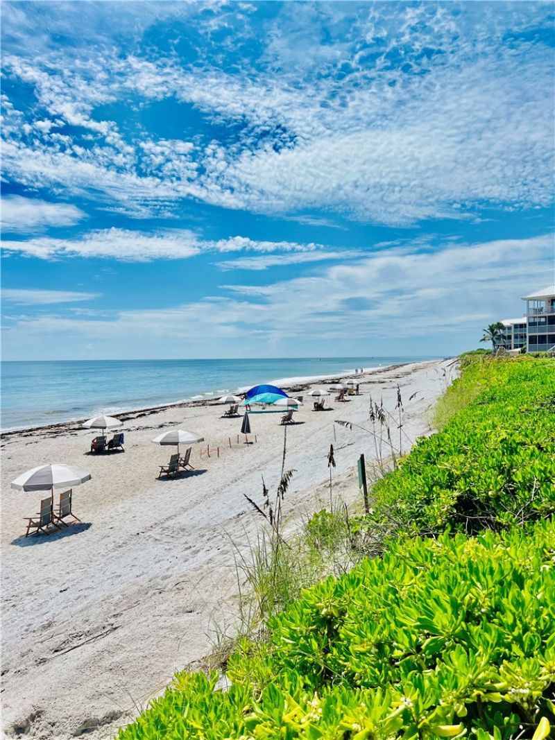 1195 Winding Oaks Circle E, Unit 306, Vero Beach, FL 32963 Photo