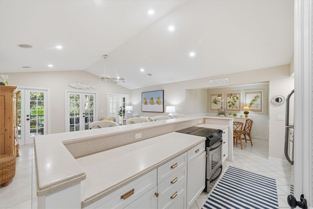 1195 Winding Oaks Circle E, Unit 306, Vero Beach, FL 32963 Photo