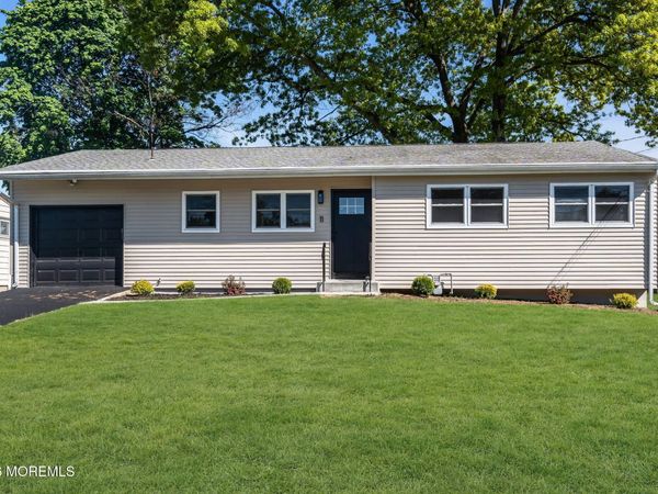 11 Dartmouth Road, Parlin, NJ 08859