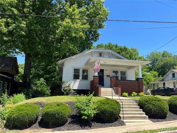 1807 Clawson Street , Alton, IL 62002