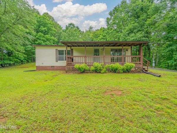 339 Bowers Rd, Harriman, TN 37748
