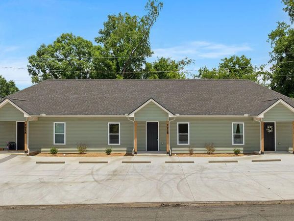 701 N F St, Lenoir City, TN 37771