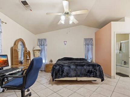 237 Yosemite Meadows Dr, Modesto, CA 95357 Photo