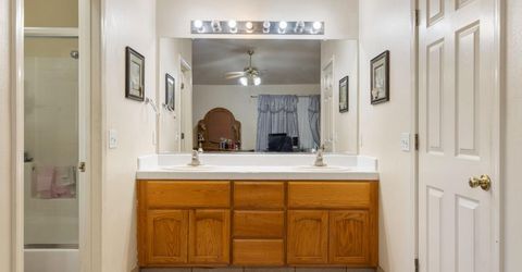 237 Yosemite Meadows Dr, Modesto, CA 95357 Photo