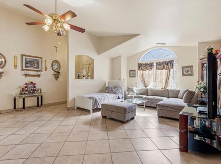 237 Yosemite Meadows Dr, Modesto, CA 95357 Photo