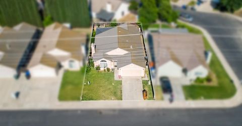 237 Yosemite Meadows Dr, Modesto, CA 95357 Photo