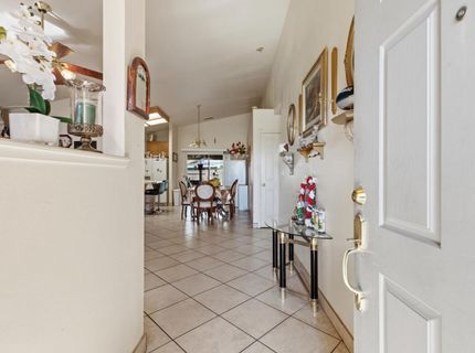 237 Yosemite Meadows Dr, Modesto, CA 95357 Photo