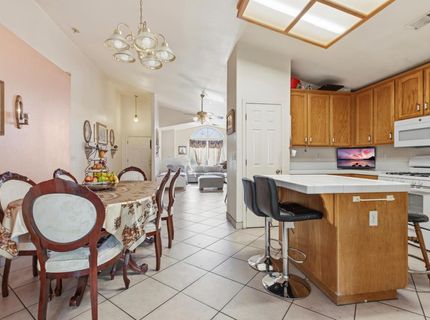 237 Yosemite Meadows Dr, Modesto, CA 95357 Photo