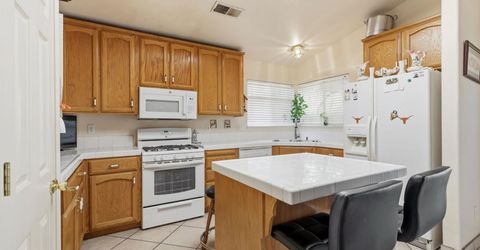 237 Yosemite Meadows Dr, Modesto, CA 95357 Photo