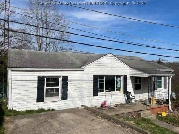 108 Christa Circle, South Charleston, WV 25309