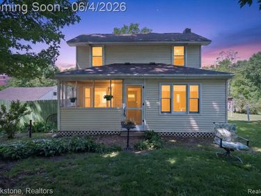 9455 Andersonville Road, Springfield Twp, MI 48346