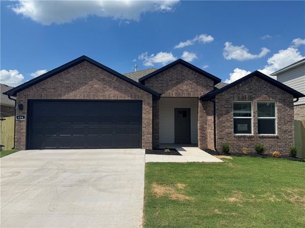 609 S Neon Avenue, Fayetteville, AR 72704