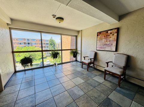 Main Photo