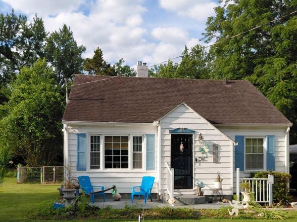 1716 W Monroe Street W, Herrin, IL 62948