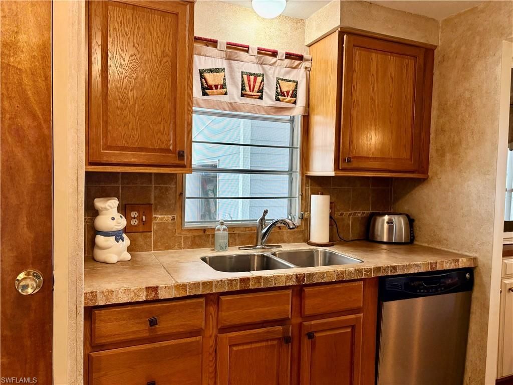 3163 Indian Village Ln, North Fort Myers, FL 33917 Photo