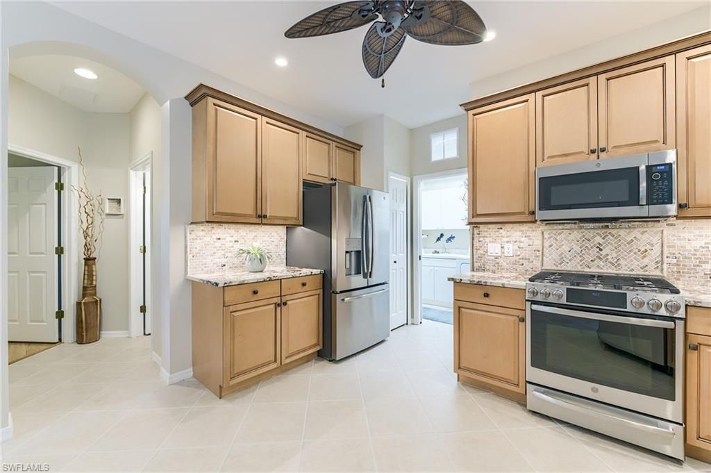 9211 Aviano Dr , Fort Myers, FL 33913 Photo
