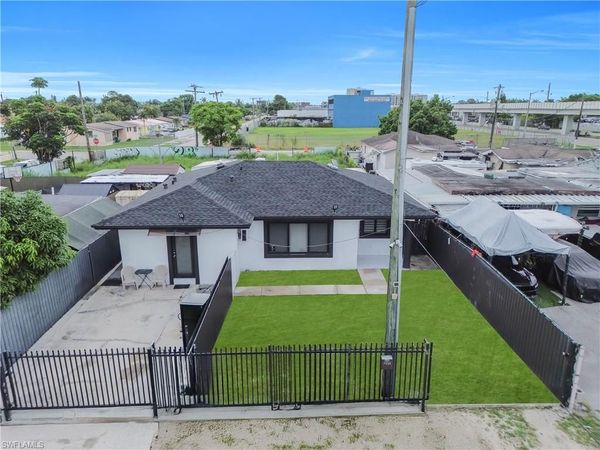 7929 NW 36 CT , MIAMI, FL 33147