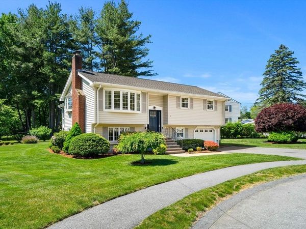 14 Belmont Rd, Burlington, MA 01803