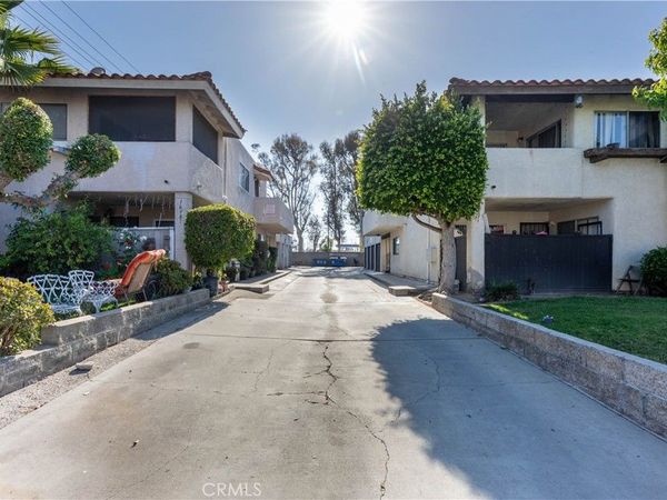 18981 Valley Cir , Unit C, Huntington Beach, CA 92649