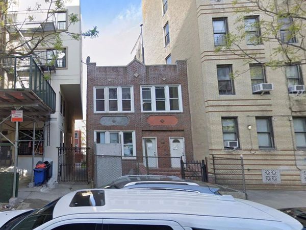 1685 Eastburn Avenue , Bronx, NY 10457