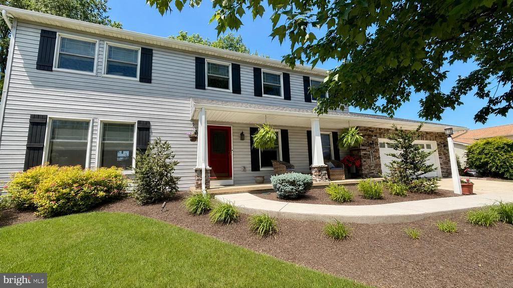 831 RIDGEWOOD DRIVE, MECHANICSBURG, PA 17050