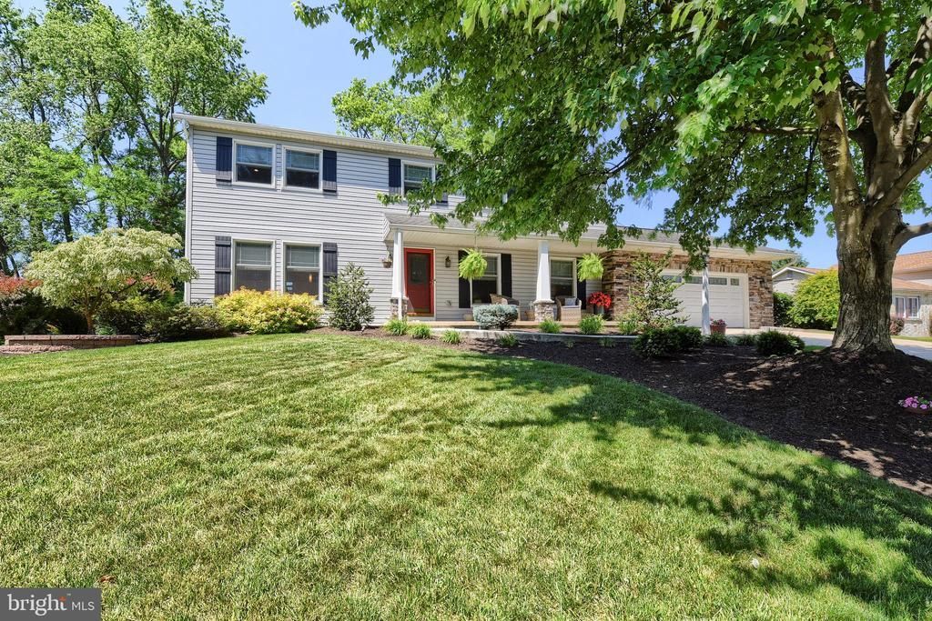 831 RIDGEWOOD DRIVE, MECHANICSBURG, PA 17050