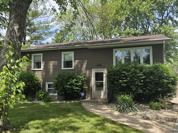 7940 Wilson Court, Merrillville, IN 46410