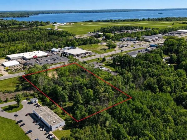 1342 E GREEN BAY STREET, Shawano, WI 54166