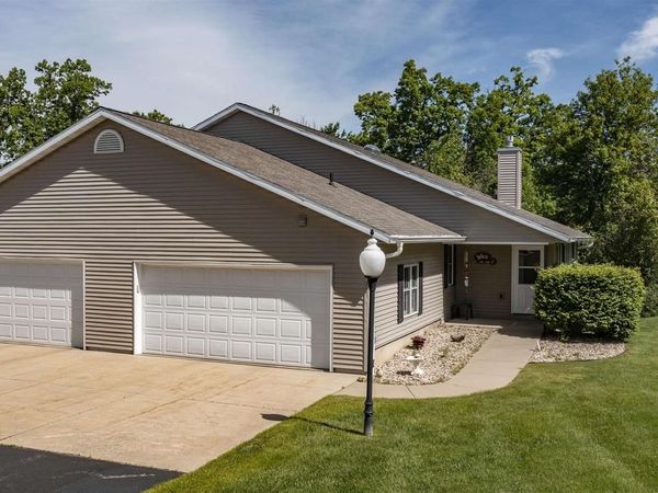 232 PRAIRIE VIEW COURT, Waupaca, WI 54981