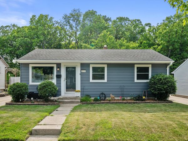 3737 S 48th St, Milwaukee, WI 53220