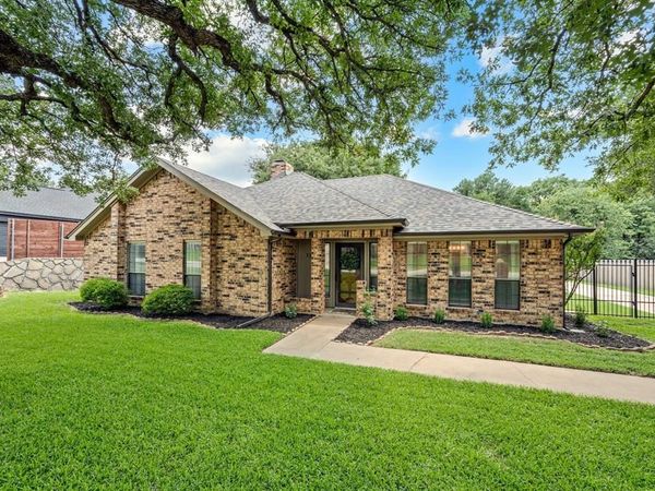 1312 Circle Lane, Bedford, TX 76022
