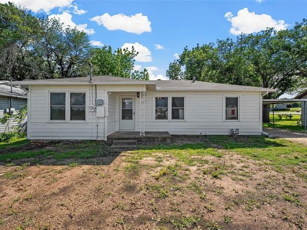 307 Playdium Drive , West, TX 76691