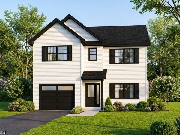 3 Celia Dr, Sparta, NJ 07871