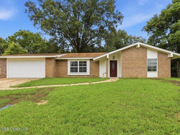 3626 Wilcox Drive, Pearl, MS 39208