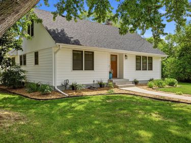 8401 15th Avenue S, Bloomington, MN 55425