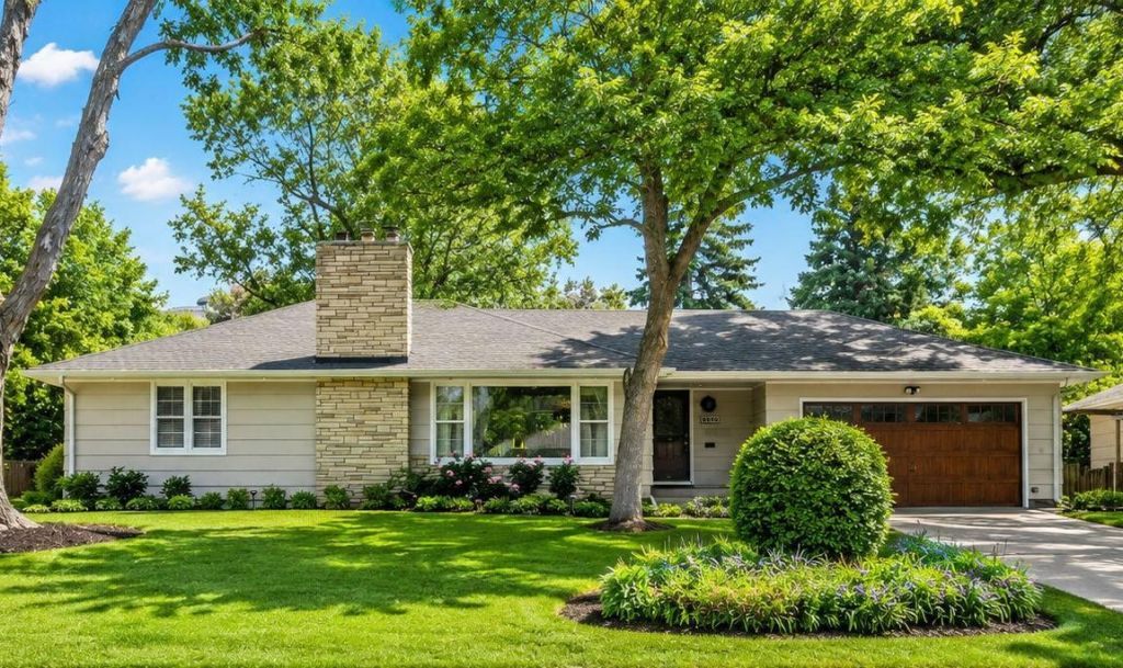 6609 Southdale Road, Edina, MN 55435
