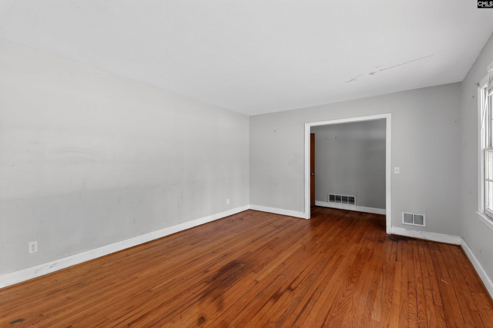 2807 Shampy Street  Photo 5