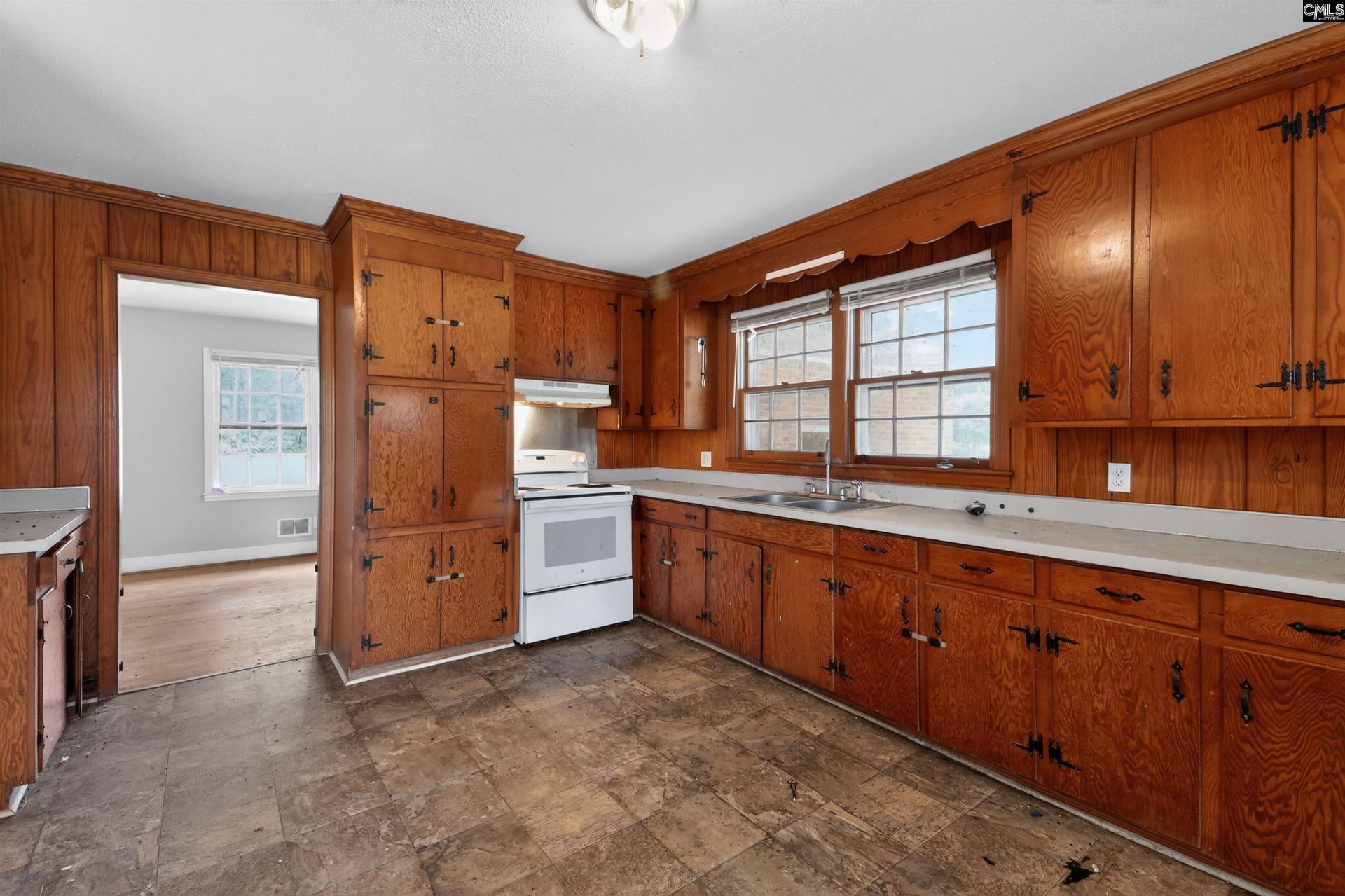 2807 Shampy Street  Photo 9
