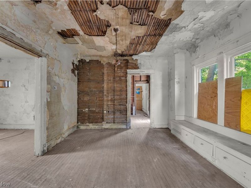 1261 E 113th Street, Cleveland, OH 44108 Photo 12