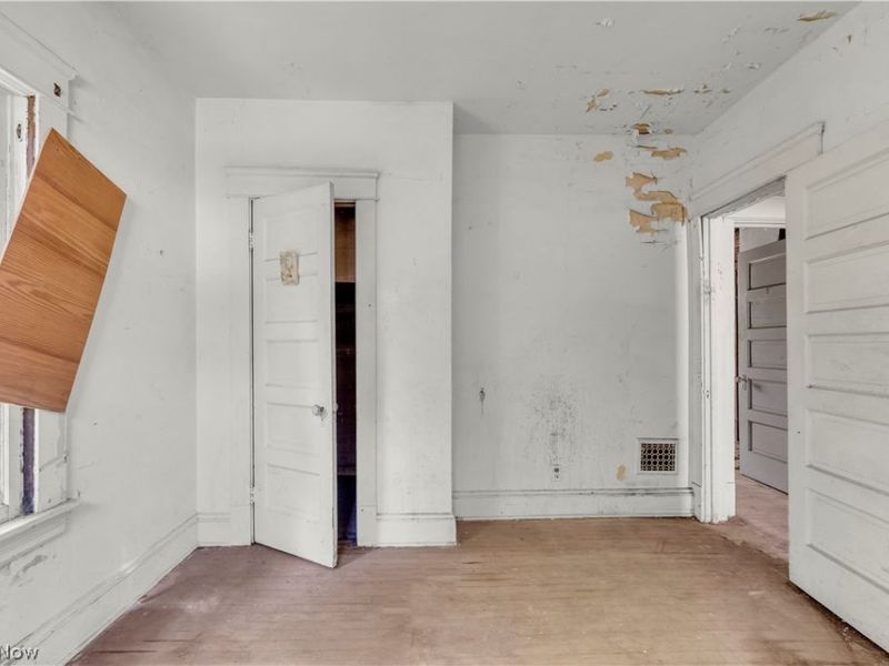 1261 E 113th Street, Cleveland, OH 44108 Photo 20